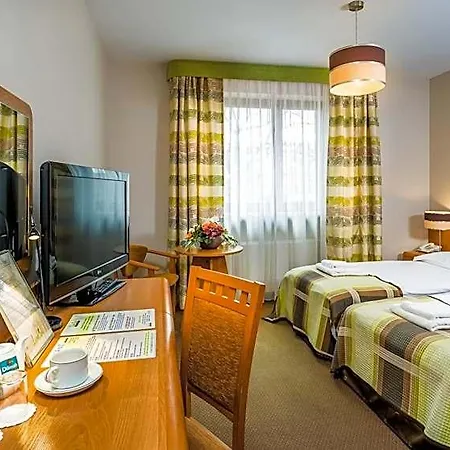 Sm Business & Hotel Krakov