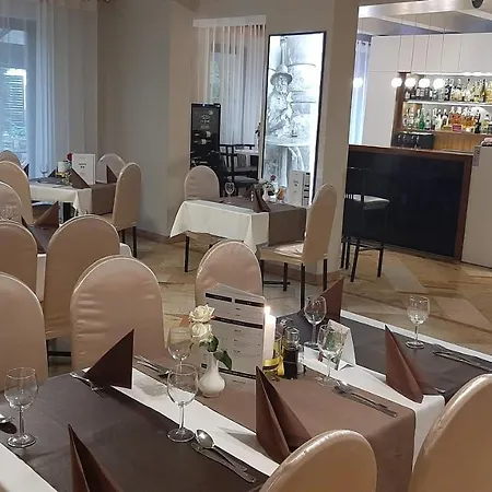 Sm Business & 3* Krakow